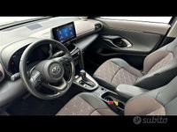 Usata Toyota Yaris Hybrid Lounge 116 CV (85 kW) 2022 Grigio Berlina
