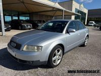 Begagnad Audi A4 131 HK (96 kW) 2001 Grå Sedan