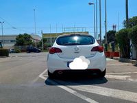 Usata Opel Astra 90 CV (66 kW) 2010 Bianco Berlina