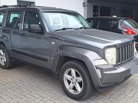 Usata Jeep Cherokee Sport 200 CV (147 kW) 2012 Grigio SUV