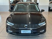 Usata VW Passat Elegance 150 CV (110 kW) 2022 Nero Station wagon