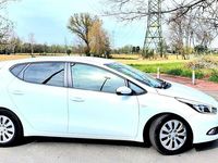 Usata Kia Ceed DREAM-TEAM Edition 116 CV (85 kW) 2015 Utilitaria