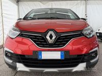 Usata Renault Captur Intens 110 CV (80 kW) 2017 Rosso SUV
