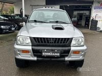 Usata Mitsubishi L200 99 CV (72 kW) 2000 Grigio Pick-up