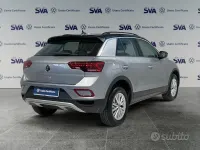 Usata VW T-Roc Life 150 CV (110 kW) 2024 Grigio SUV
