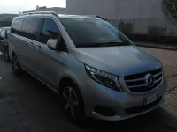 Usata Mercedes V220 Premium 163 CV (119 kW) 2017 Argento Monovolume