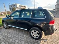 Usata VW Touareg R 174 CV (127 kW) 2005 Nero SUV