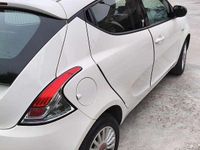 Usata Lancia Ypsilon 80 CV (58 kW) 2014 Utilitaria