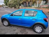 Usata Dacia Sandero 90 CV (66 kW) 2014 Blu Berlina