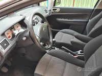 Usata Peugeot 307 90 CV (66 kW) 2008 Grigio Station wagon