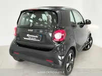 Usata Smart ForTwo Electric Drive Passion 60 kW (82 CV) 2023 Nero Berlina