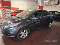 Begagnad Ford Fiesta 96 HK (70 kW) 2010 Grå Halvkombi