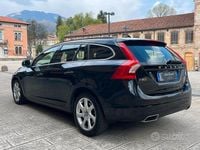Usata Volvo V60 Ocean Race 181 CV (133 kW) 2015 Nero Station wagon