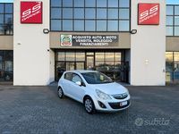 Usata Opel Corsa Edition 86 CV (63 kW) 2012 Bianco Utilitaria