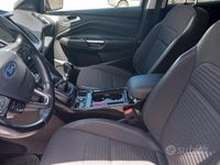 Usata Ford Kuga 120 CV (88 kW) 2018 Bianco SUV