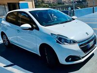 Usata Peugeot 208 Allure 92 CV (67 kW) 2018 Bianco Utilitaria