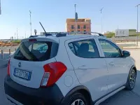 Usata Opel Karl Rocks 73 CV (53 kW) 2018 Bianco Utilitaria