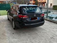 Usata Opel Astra 136 CV (100 kW) 2017 Nero Station wagon
