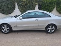 Usata Mercedes CLK270 Avantgarde 169 CV (124 kW) 2004 Argento Coupé
