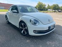 Usata VW Beetle 110 CV (80 kW) 2015 Bianco Utilitaria