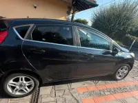 Usata Ford Fiesta 75 CV (55 kW) 2013 Berlina