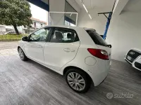 Occasion Mazda 2 86 ch (63 kW) 2010 Blanc Citadine