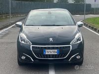 Usata Peugeot 208 75 CV (55 kW) 2018 Nero Utilitaria