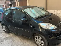 Usata Peugeot 107 68 CV (50 kW) 2007 Nero Utilitaria