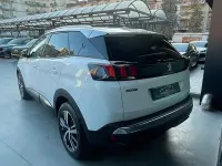 Usata Peugeot 3008 Allure 131 CV (96 kW) 2019 Bianco SUV