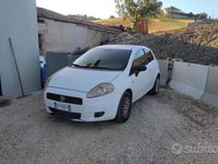 Usata Fiat Grande Punto 65 CV (47 kW) 2008 Bianco Utilitaria