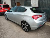 Usata Alfa Romeo Giulietta Distinctive 170 CV (125 kW) 2011 Grigio Utilitaria