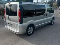Usata Opel Vivaro 114 CV (83 kW) 2012 Grigio Monovolume