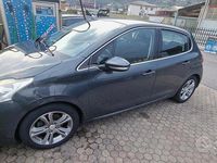 Usata Peugeot 208 Allure 82 CV (60 kW) 2013 Utilitaria
