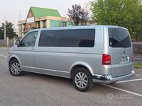 Usata VW Caravelle Highline 180 CV (132 kW) 2012 Grigio Furgone