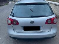 Usata VW Passat 105 CV (77 kW) 2007 Berlina