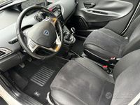 Usata Lancia Ypsilon 2015 Bianco Utilitaria