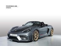 Usata Porsche Boxster Spyder 500 CV (367 kW) 2024 Grigio vanadio metallizzato/capote nera con finiture rosso carminio Cabrio