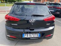 usata Hyundai i20 5p 1.4 crdi Comfort 90cv “neopatentati “