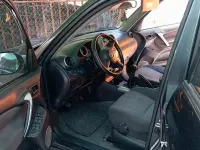 Usata Toyota RAV4 136 CV (100 kW) 2005 Grigio SUV