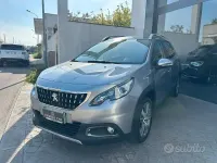 Usata Peugeot 2008 Allure 102 CV (75 kW) 2018 Grigio SUV