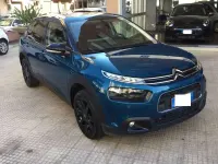 Usata Citroën C4 Shine 99 CV (72 kW) 2019 Blu/azzurro SUV