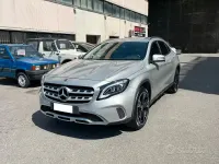 Usata Mercedes GLA200 Business 136 CV (100 kW) 2017 Grigio SUV