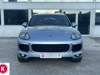 Usata Porsche Cayenne Platinum Edition 250 CV (183 kW) 2017 Grigio SUV
