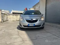 Usata Opel Meriva 95 CV (69 kW) 2013 Grigio Monovolume