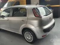 Usata Fiat Grande Punto 77 CV (56 kW) 2010 Grigio Utilitaria