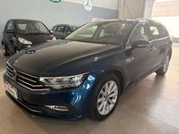 Usata VW Passat Business 122 CV (89 kW) 2021 Blu/azzurro Station wagon