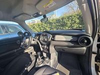 Usata Mini One D Business 95 CV (69 kW) 2015 Bianco Utilitaria