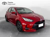 Usata Toyota Yaris Hybrid Trend 116 CV (85 kW) 2023 Rosso met Berlina