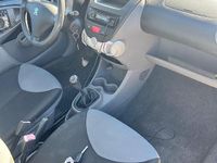 Usata Peugeot 107 68 CV (50 kW) 2008 Nero Utilitaria