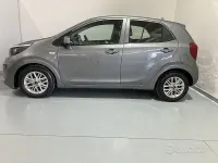 Usata Kia Picanto Style 66 CV (48 kW) 2023 Grigio Utilitaria